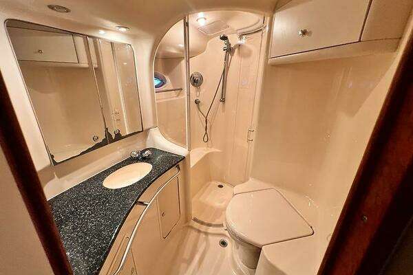 Sea Ray 480 Sedan Bridge Yacht For Sale