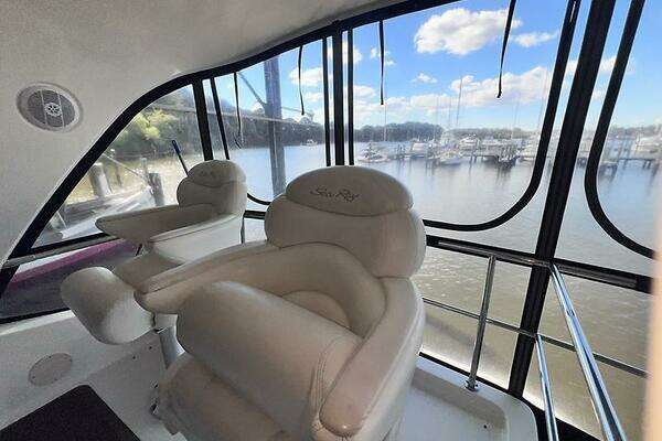 Sea Ray 480 Sedan Bridge Yacht For Sale