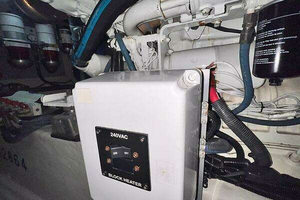 Sea Ray 480 Sedan Bridge Yacht For Sale