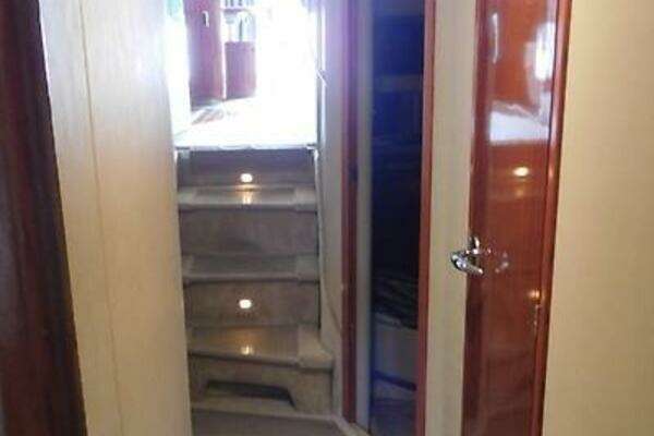 Sea Ray 480 Sedan Bridge Yacht For Sale