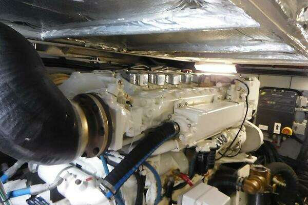 Sea Ray 480 Sedan Bridge Yacht For Sale