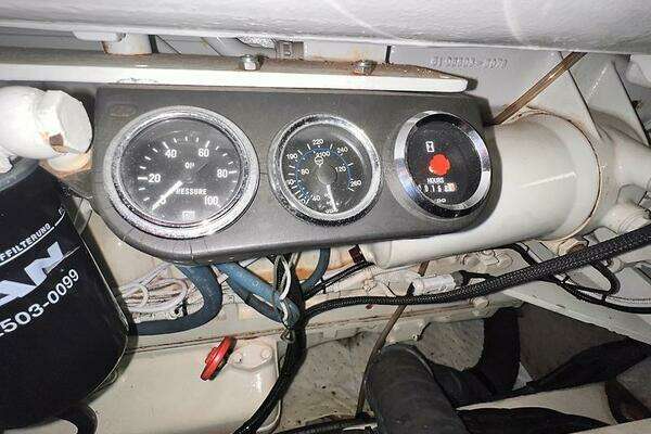 Sea Ray 480 Sedan Bridge Yacht For Sale