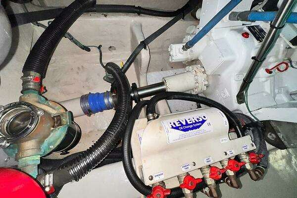 Sea Ray 480 Sedan Bridge Yacht For Sale