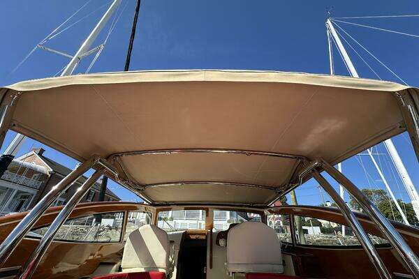 Hinckley Talaria 38 Runabout Convertible Yacht For Sale