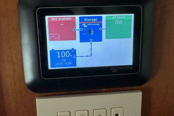 Hinckley Talaria 38 Runabout Convertible Yacht For Sale