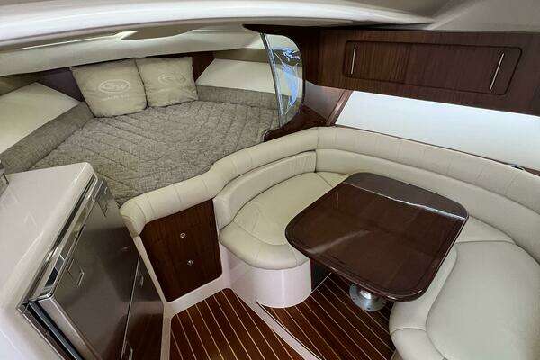 Grady-White 370 Express Yacht For Sale