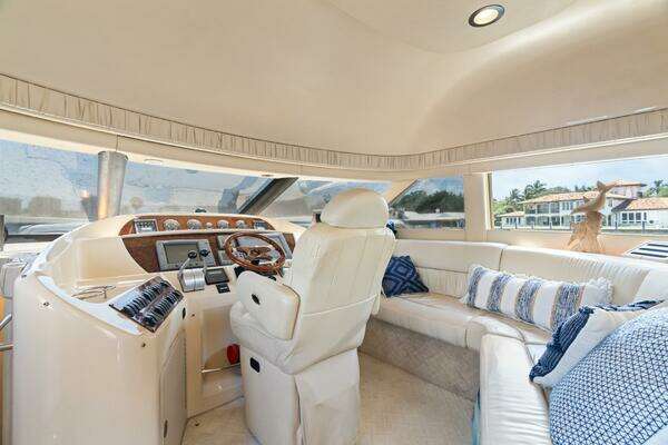Sea Ray 540 Cockpit Motor Yacht Yacht For Sale