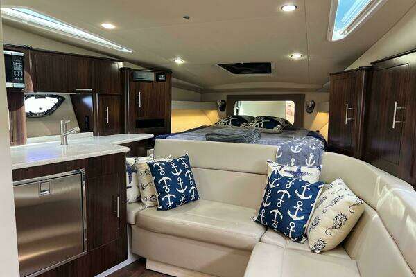Regal Sport Coupe Yacht For Sale