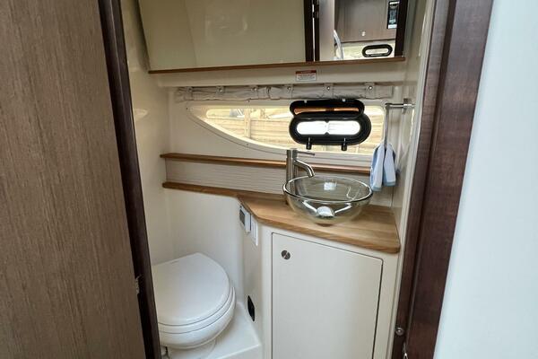 35ft Sea Ray Yacht For Sale