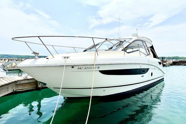 35ft Sea Ray Yacht For Sale