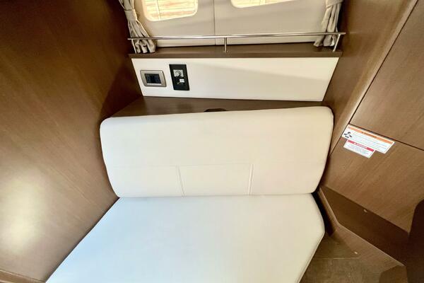 35ft Sea Ray Yacht For Sale