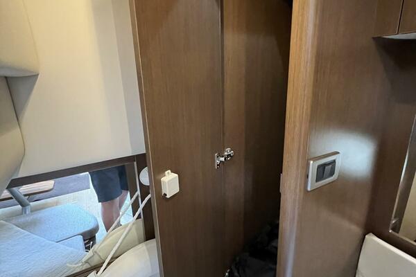 35ft Sea Ray Yacht For Sale