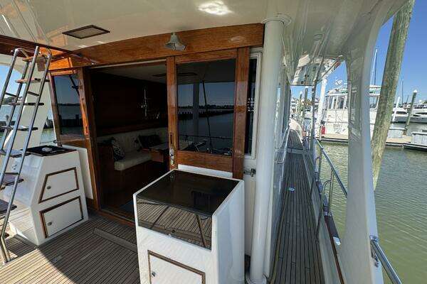 Grand Banks 46 Europa Yacht For Sale