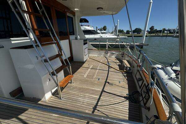 Grand Banks 46 Europa Yacht For Sale