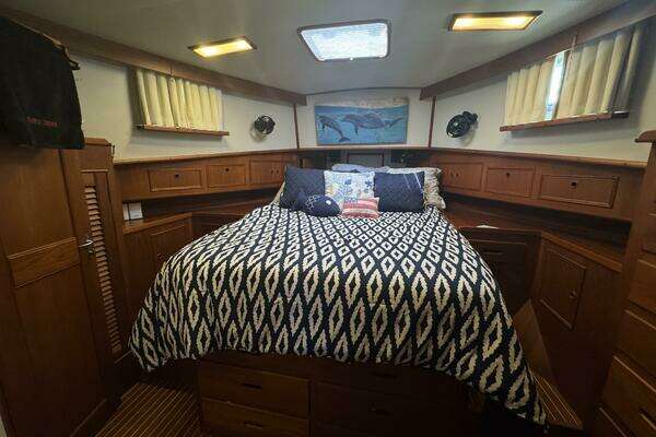 Grand Banks 46 Europa Yacht For Sale