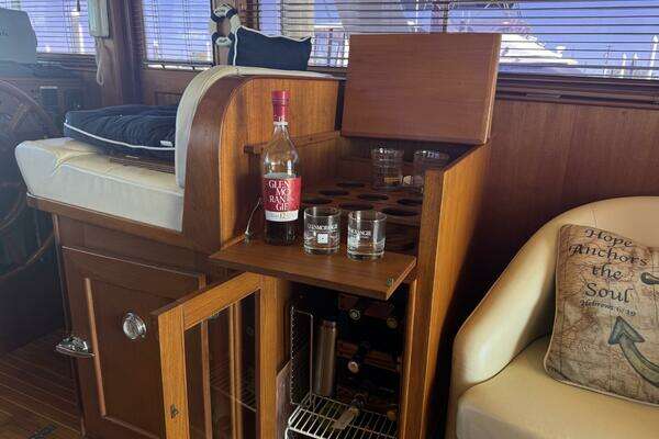 Grand Banks 46 Europa Yacht For Sale