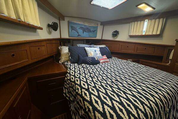 Grand Banks 46 Europa Yacht For Sale