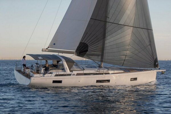 Oceanis Yacht 54