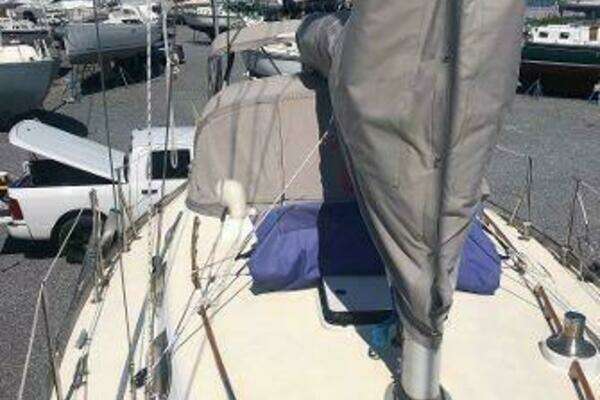 Photo of the 1982 Tartan 33 "Eudemonia"