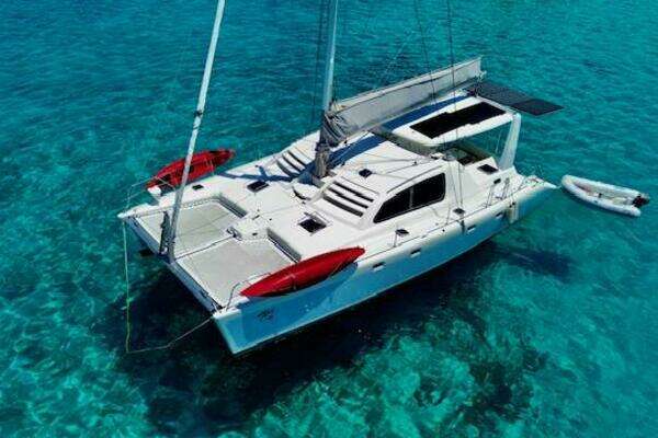 47-ft-Leopard-2000-- San Blas    yacht for sale