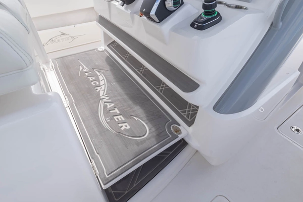 BlackWater 43 Sportfish Yacht For Sale