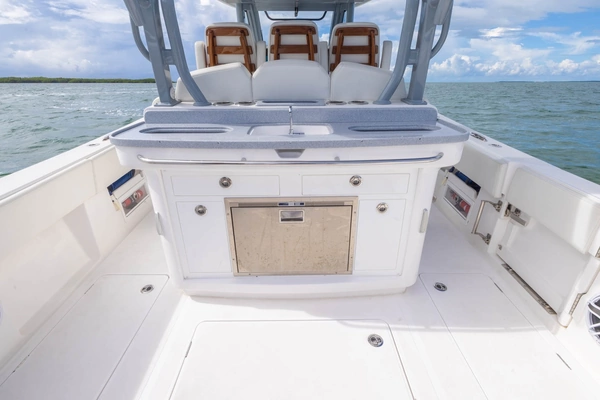 BlackWater 43 Sportfish Yacht For Sale