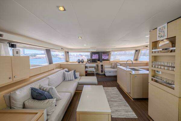 Fountaine Pajot Ipanema Yacht For Sale