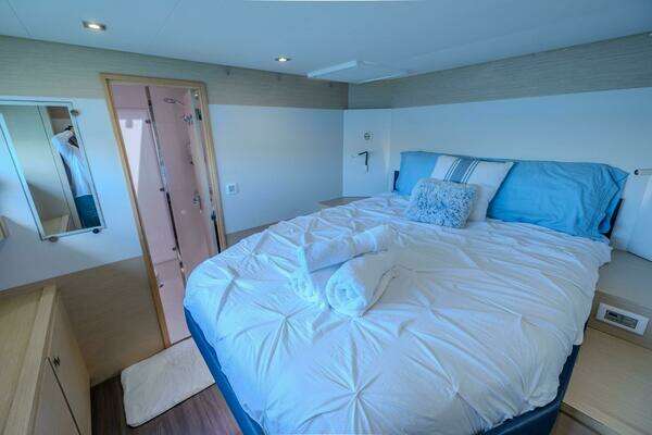 Fountaine Pajot Ipanema Yacht For Sale