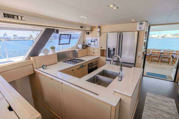 Fountaine Pajot Ipanema Yacht For Sale