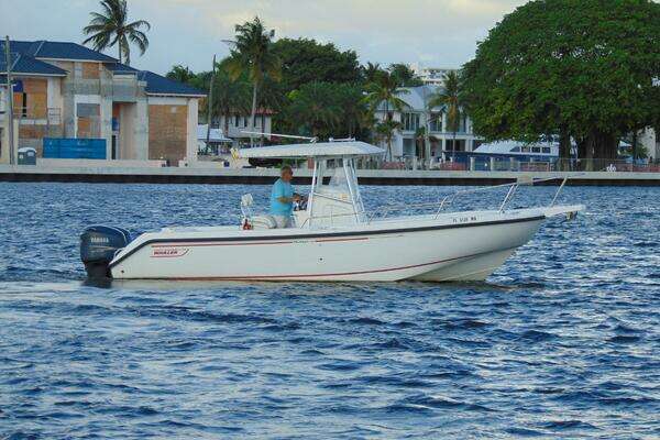 26ft Boston Whaler Yacht For Sale