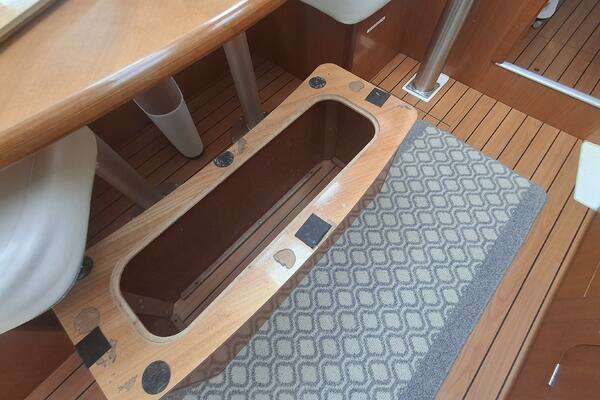 Beneteau 393/403 Yacht For Sale