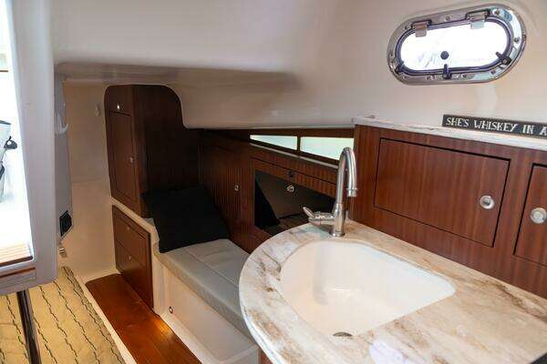 Pursuit OS 385 Yacht For Sale