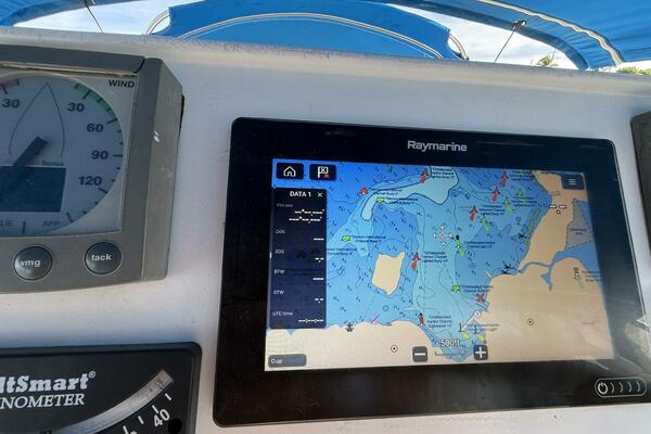 Ponyo 36ft Jeanneau Yacht For Sale