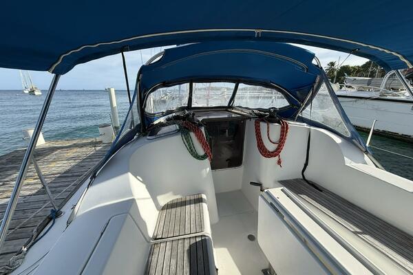 Ponyo 36ft Jeanneau Yacht For Sale