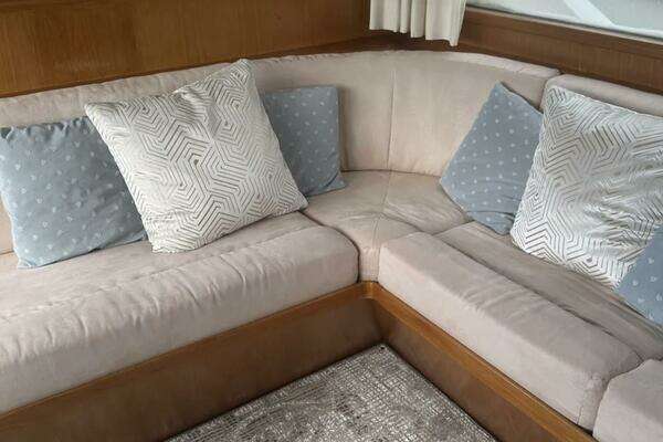 Photo of the 1988 Ocean Alexander 42 Aft Cabin