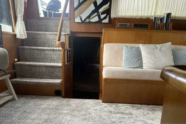 Photo of the 1988 Ocean Alexander 42 Aft Cabin