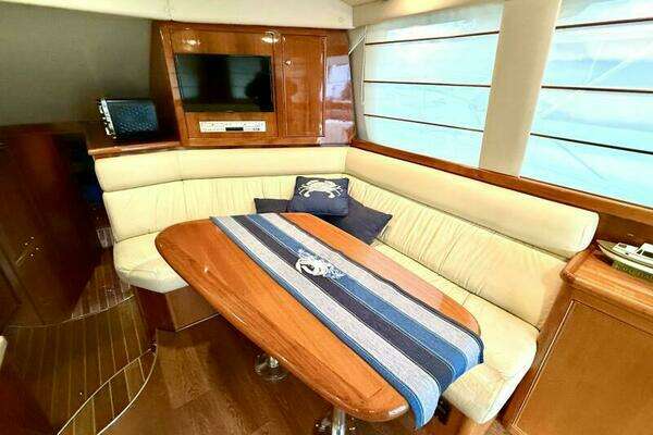 Riviera 42 Fly Yacht For Sale