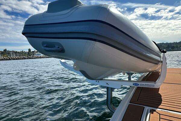 Beneteau Swift Trawler 41 Sedan Yacht For Sale