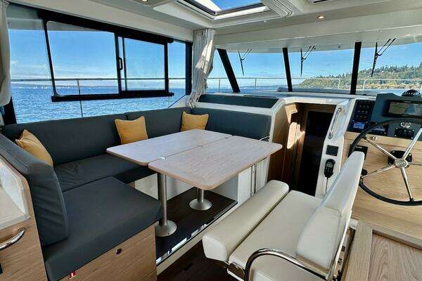 Beneteau Swift Trawler 41 Sedan Yacht For Sale