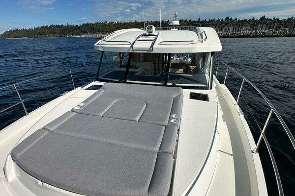 Beneteau Swift Trawler 41 Sedan Yacht For Sale