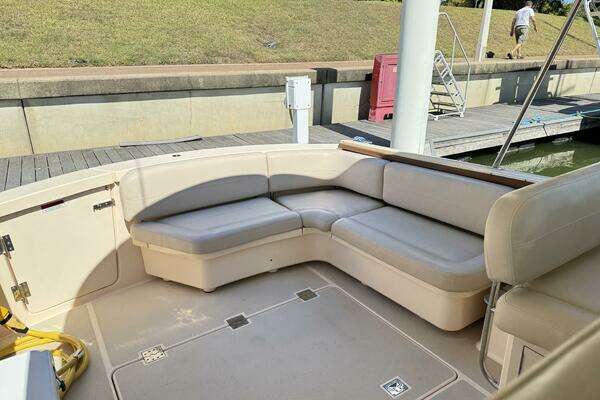 Island Packet 360 Hardtop Express Cruiser Yacht For Sale