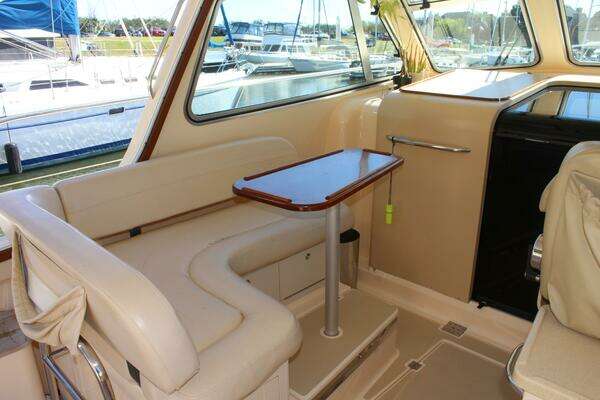 Island Packet 360 Hardtop Express Cruiser Yacht For Sale
