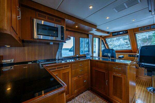 Grand Banks 59 Aleutian Raised Pilothouse Yacht For Sale
