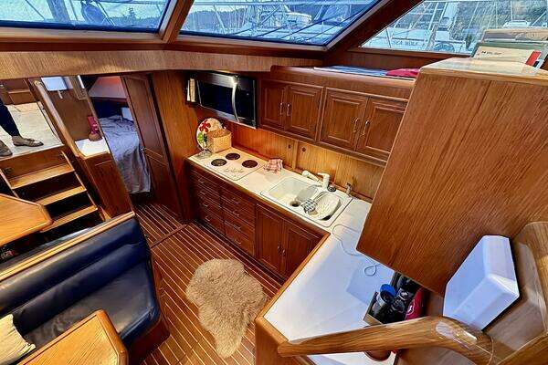 Camargue Yachtfisher Yacht For Sale