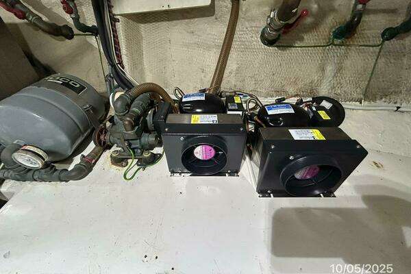 Grand Banks Classic Yacht For Sale