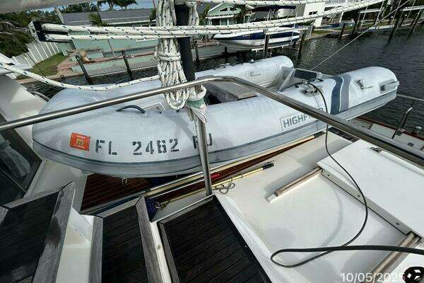 Grand Banks Classic Yacht For Sale