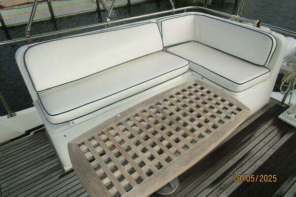 Grand Banks Classic Yacht For Sale