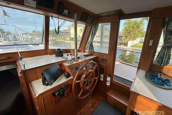 Grand Banks Classic Yacht For Sale