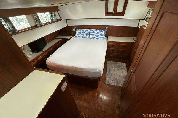 Grand Banks Classic Yacht For Sale