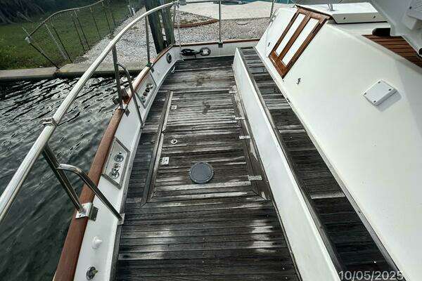 Grand Banks Classic Yacht For Sale